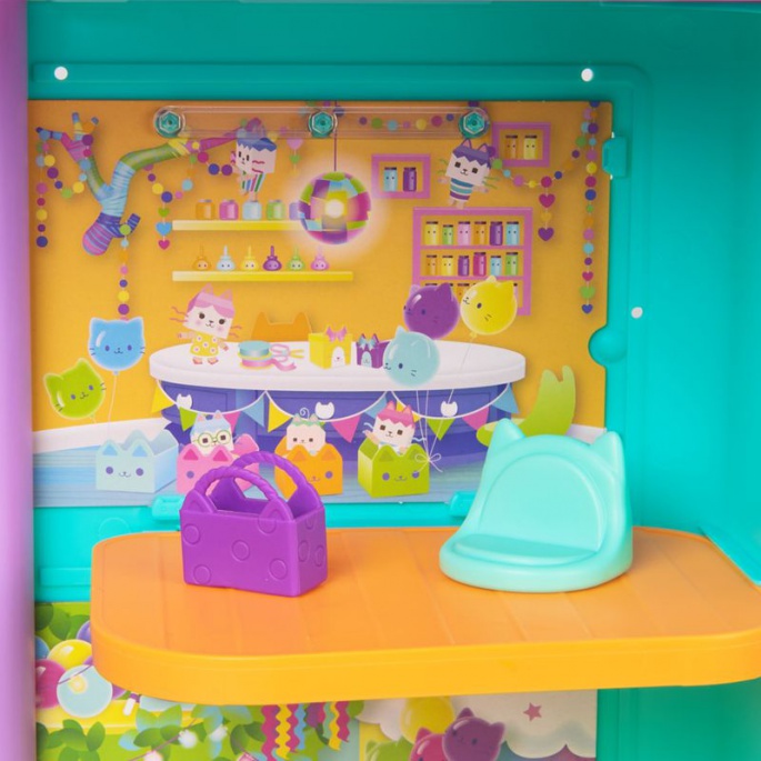 Velika praznična hiša na Gabby's Dollhouse