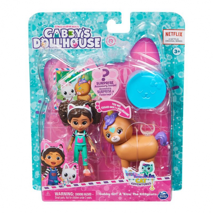 Gabby's Dollhouse - čarobni igralni komplet z mačjo hišo - Gabby in Koro