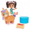 Gabby's Dollhouse - čarobni igralni komplet z mačjo hišo - Gabby in Koro