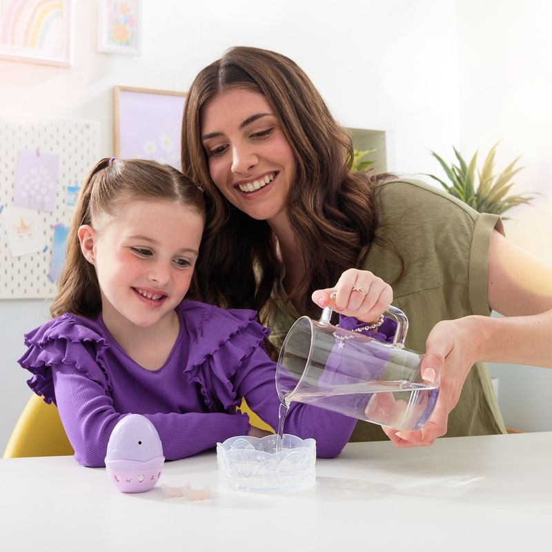 Hatchimals paketek, poln presenečenj