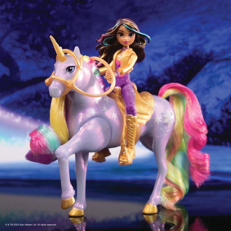 Unicorn Academy svetleči samorog in figura Sophia & Wildstar 11 cm