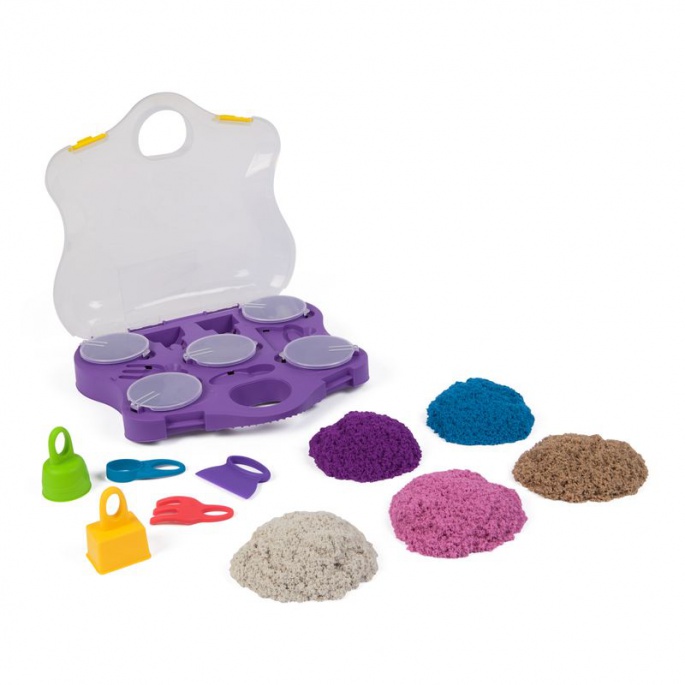 Kinetic Sand kovček z dodatki