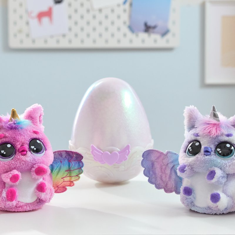 Hatchimals je interaktivna bitja enorožec