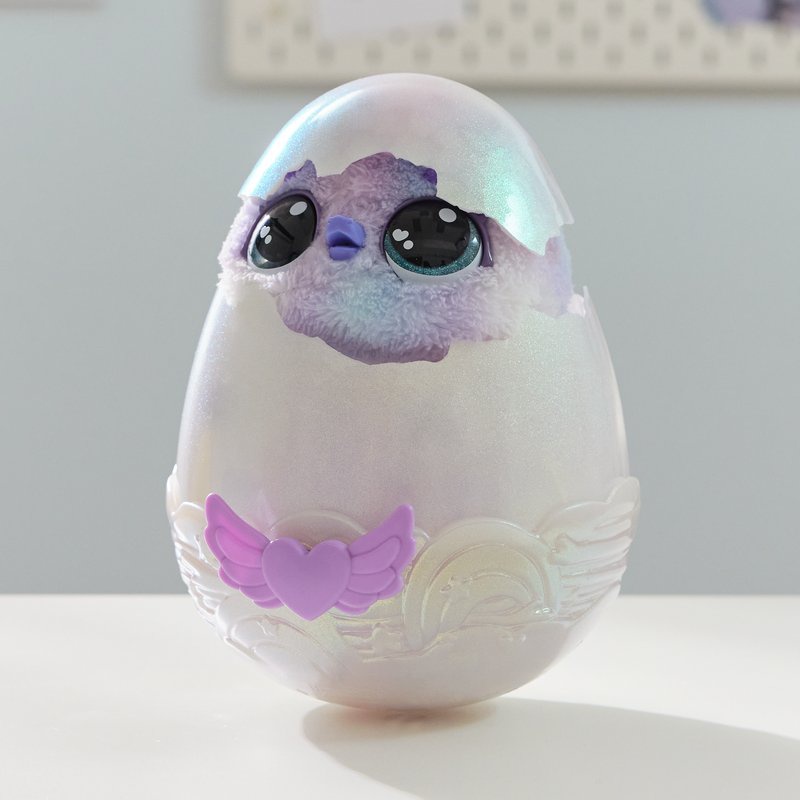 Hatchimals je interaktivna bitja enorožec