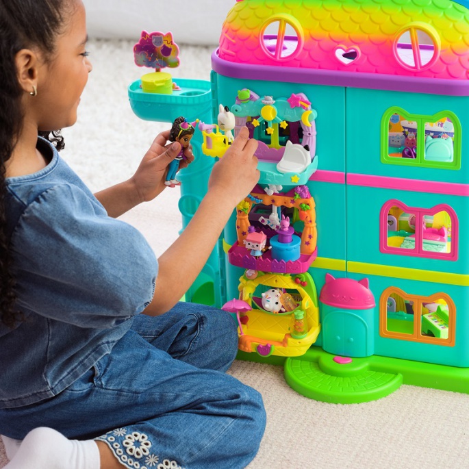 Velika praznična hiša na Gabby's Dollhouse