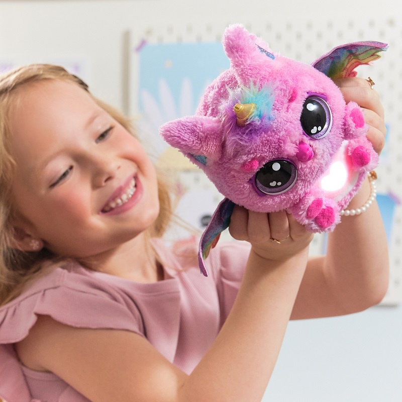 Hatchimals je interaktivna bitja enorožec