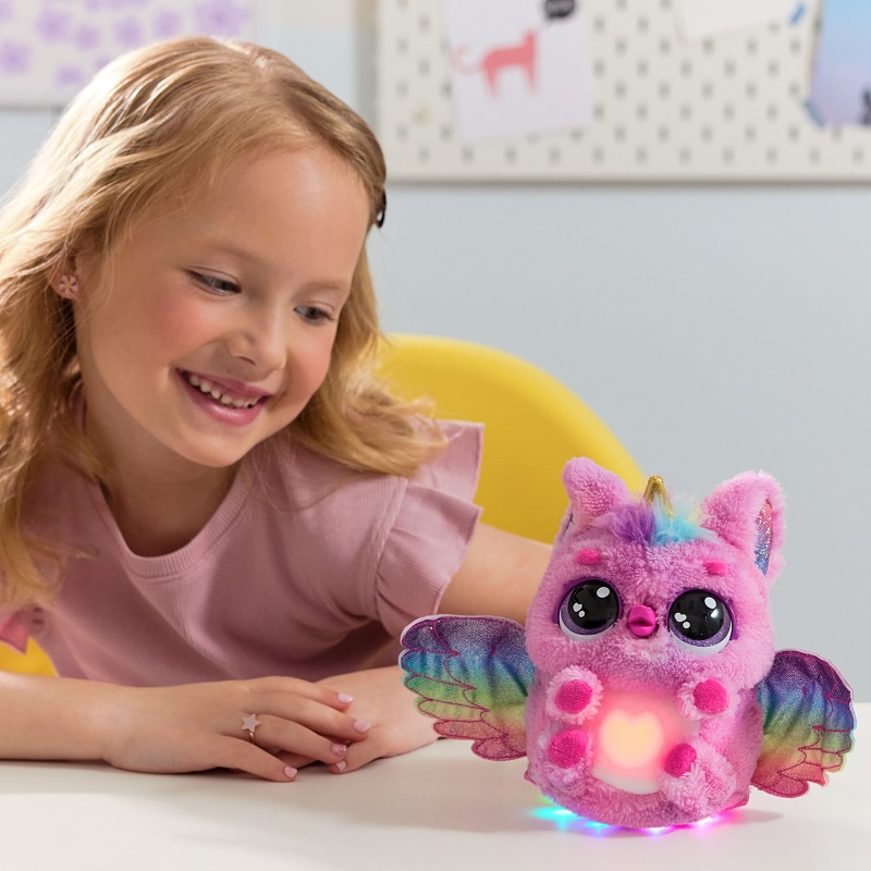 Hatchimals je interaktivna bitja enorožec