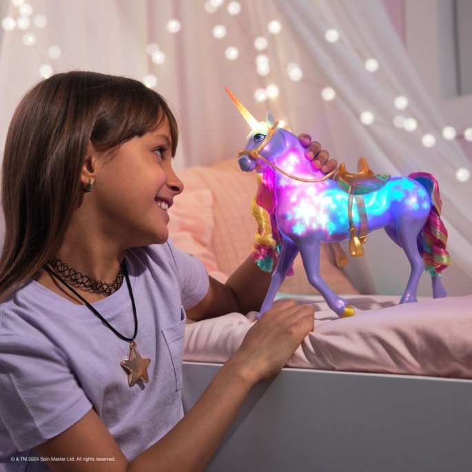 Unicorn Academy svetlobni enorožec Wildstar 28 cm + Valentina in Cinder 11 cm za polovico