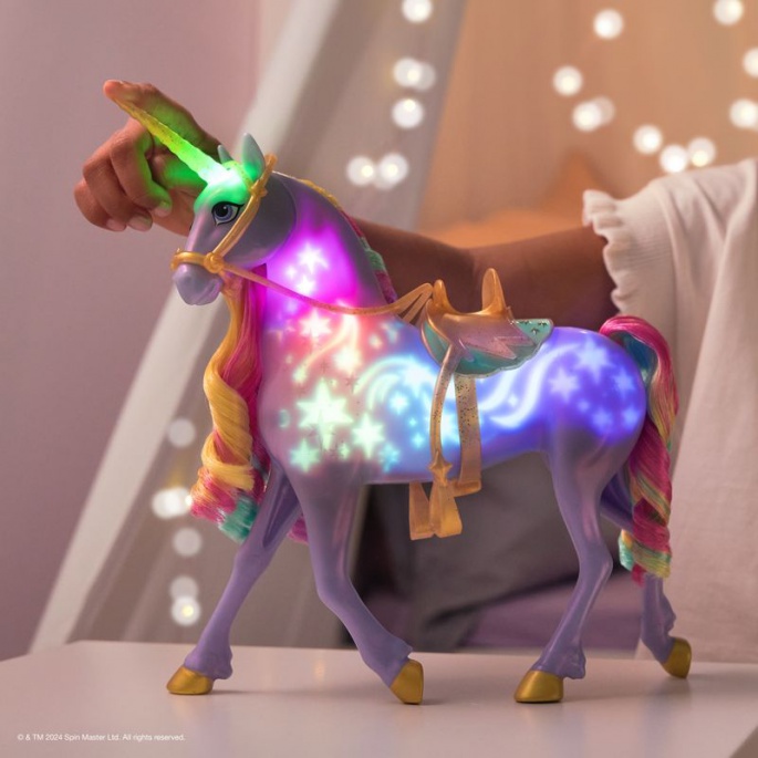 Unicorn Academy svetlobni enorožec Wildstar 28 cm + Valentina in Cinder 11 cm za polovico