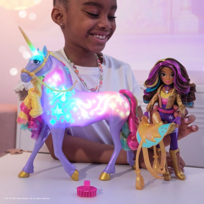 Unicorn Academy svetlobni enorožec Wildstar 28 cm + Valentina in Cinder 11 cm za polovico