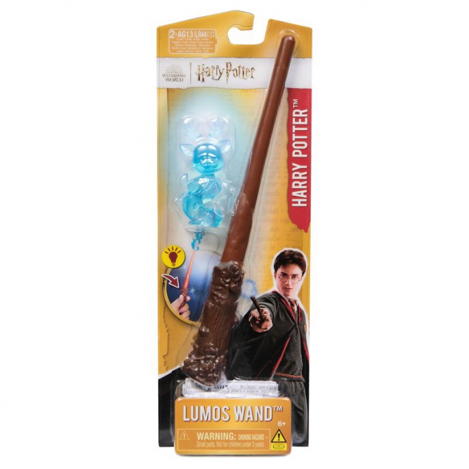Akcija Harry Potter čarobna palica s svetlečim patronom + figurice Harry in Cho za polovico cene