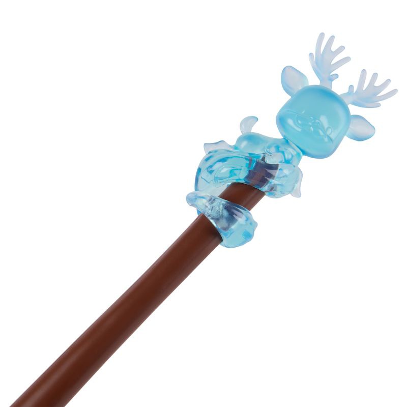 Akcija Harry Potter čarobna palica s svetlečim patronom + figurice Harry in Cho za polovico cene