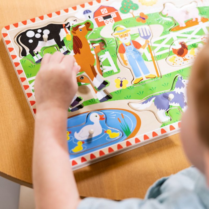 Melissa & Doug lesene puzzle s zvočnimi efekti Old MacDonaldove kmetije