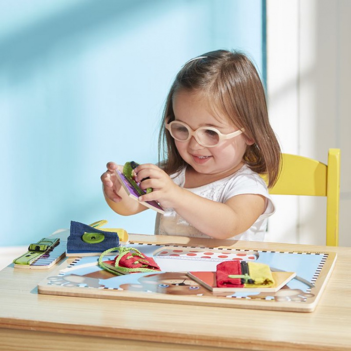 Melissa & Doug osnovne učne obleke