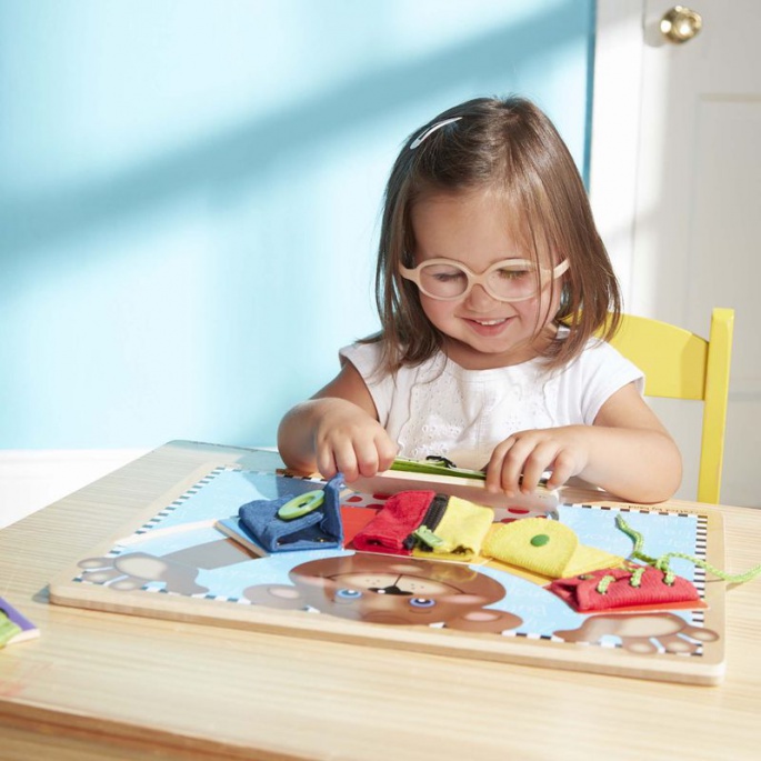 Melissa & Doug osnovne učne obleke