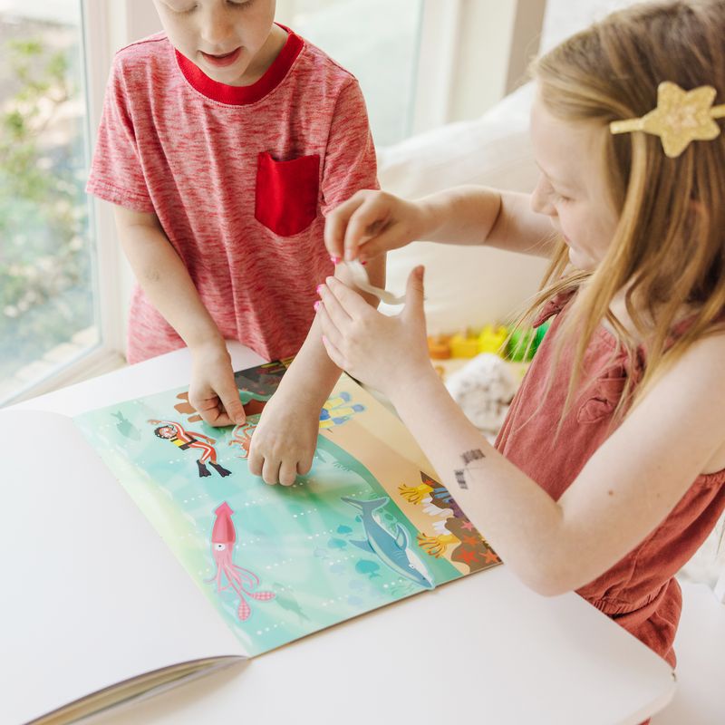 Melissa & Doug nalepke za večkratno uporabo s podlago - svet živali