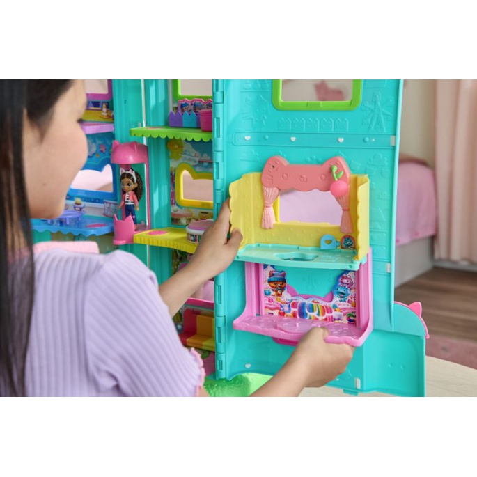 Ugodni set: Gabby’s Dollhouse velika hiša z zabavo + kuhinja za veliko hišo
