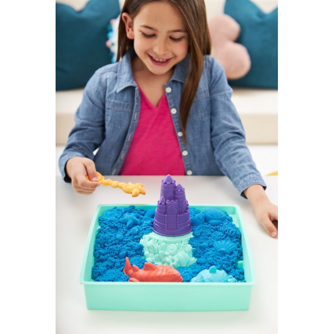 Kinetic Sand škatla z podlogo modro