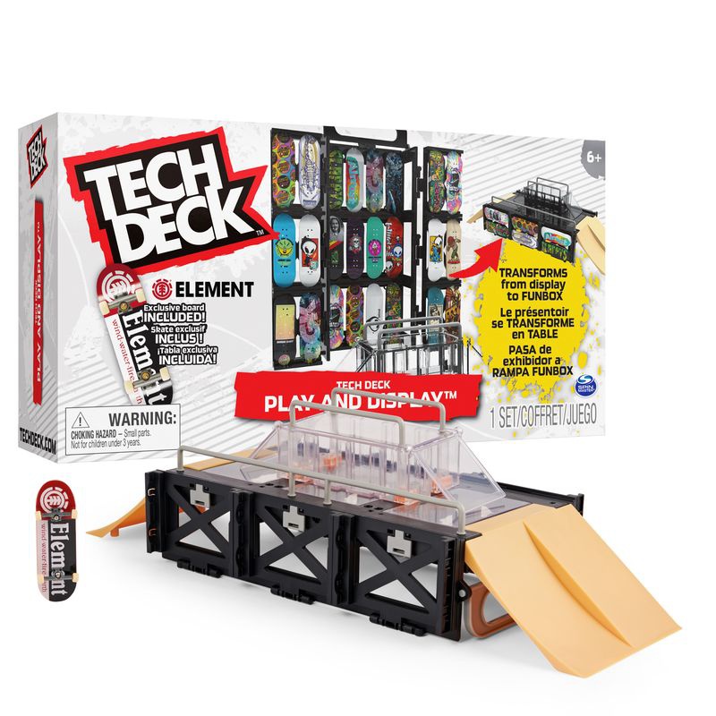 Tech Deck vitrina in podij