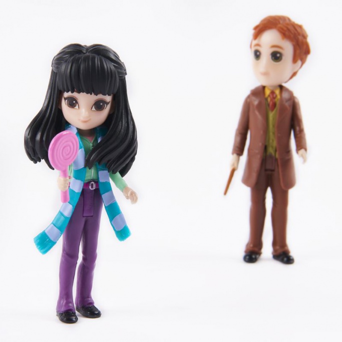 Komplet dveh figuric Harry Potter z dodatki George in Cho