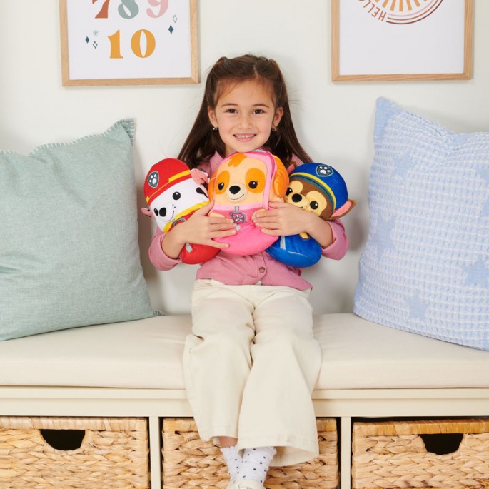 Paw Patrol trendi plišasta igrača/vzglavnik Marshall 20 cm 2024