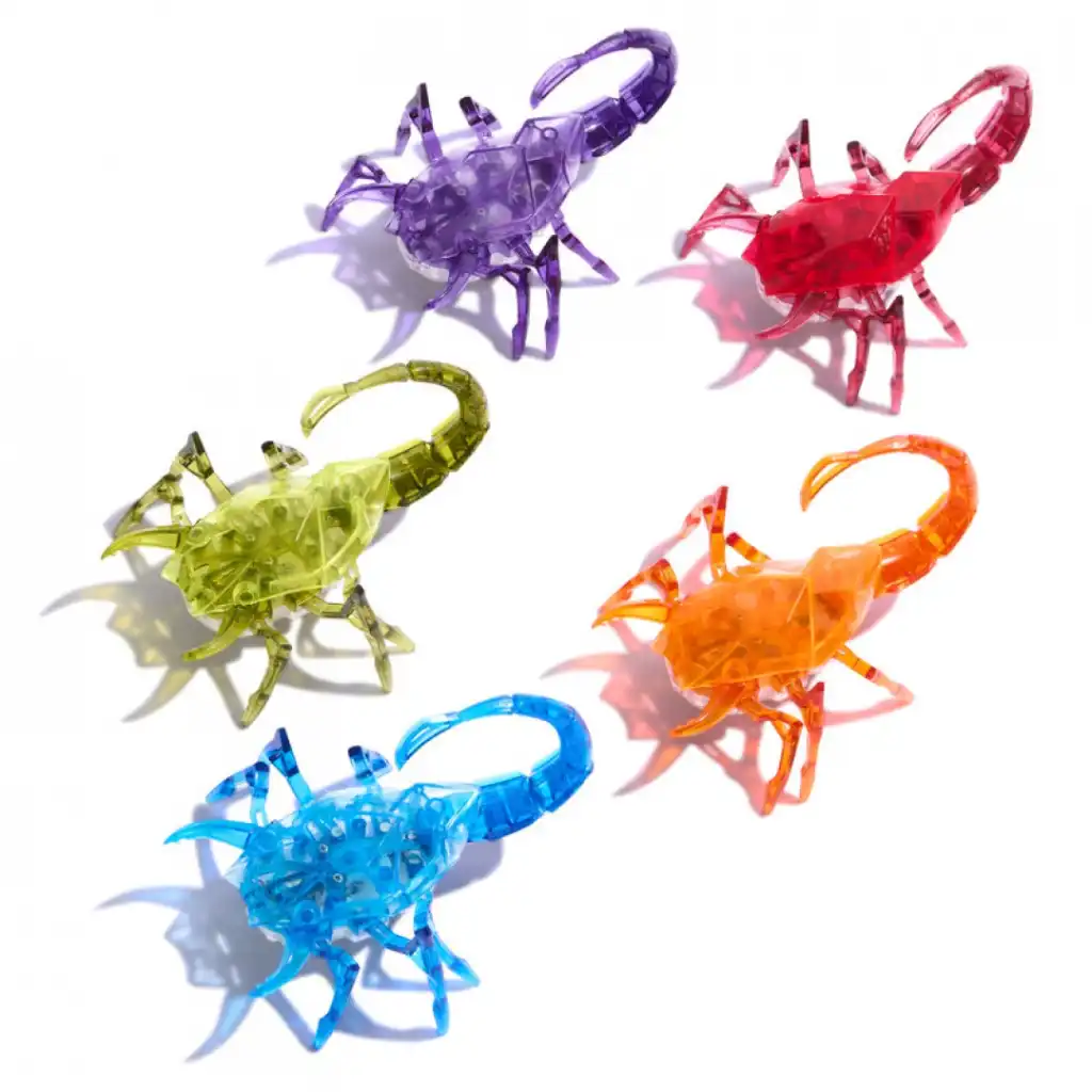 Razvijajte kreativnost in tehnično razmišljanje z igračami Hex Bots.