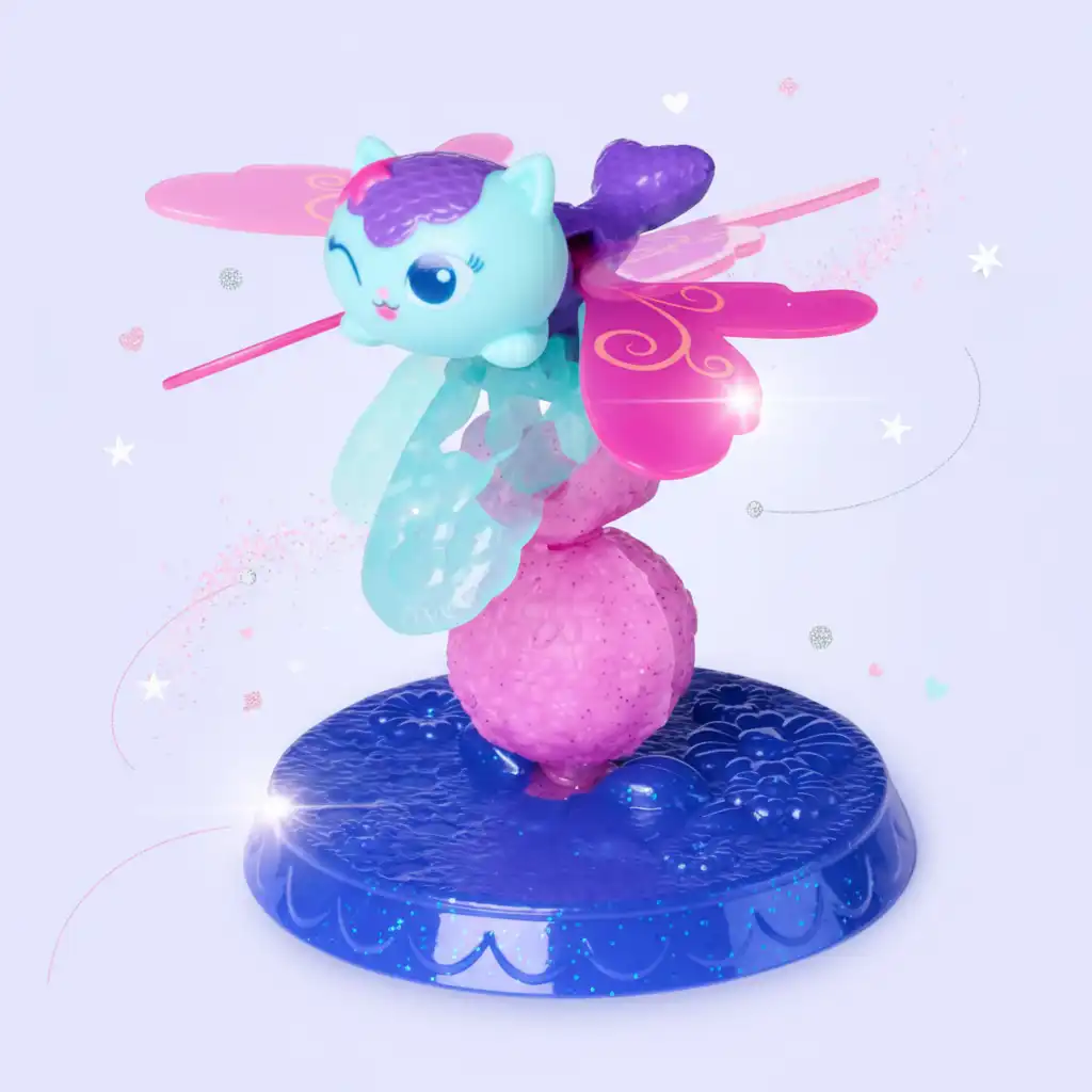 Kakovostna izdelava figurice Sirenka s funkcionalnim regratovim stojalom.