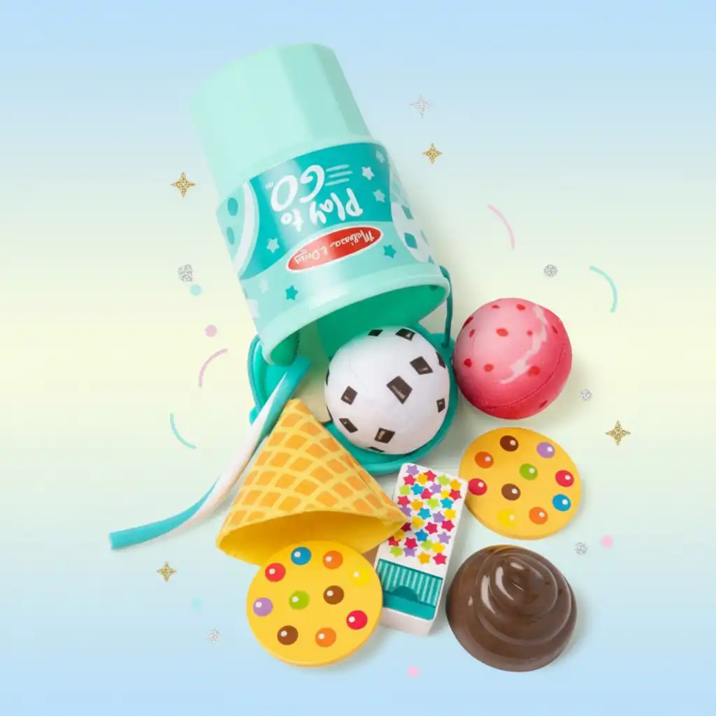 Podrobna obdelava lesenih in tekstilnih dodatkov za popolno igro.